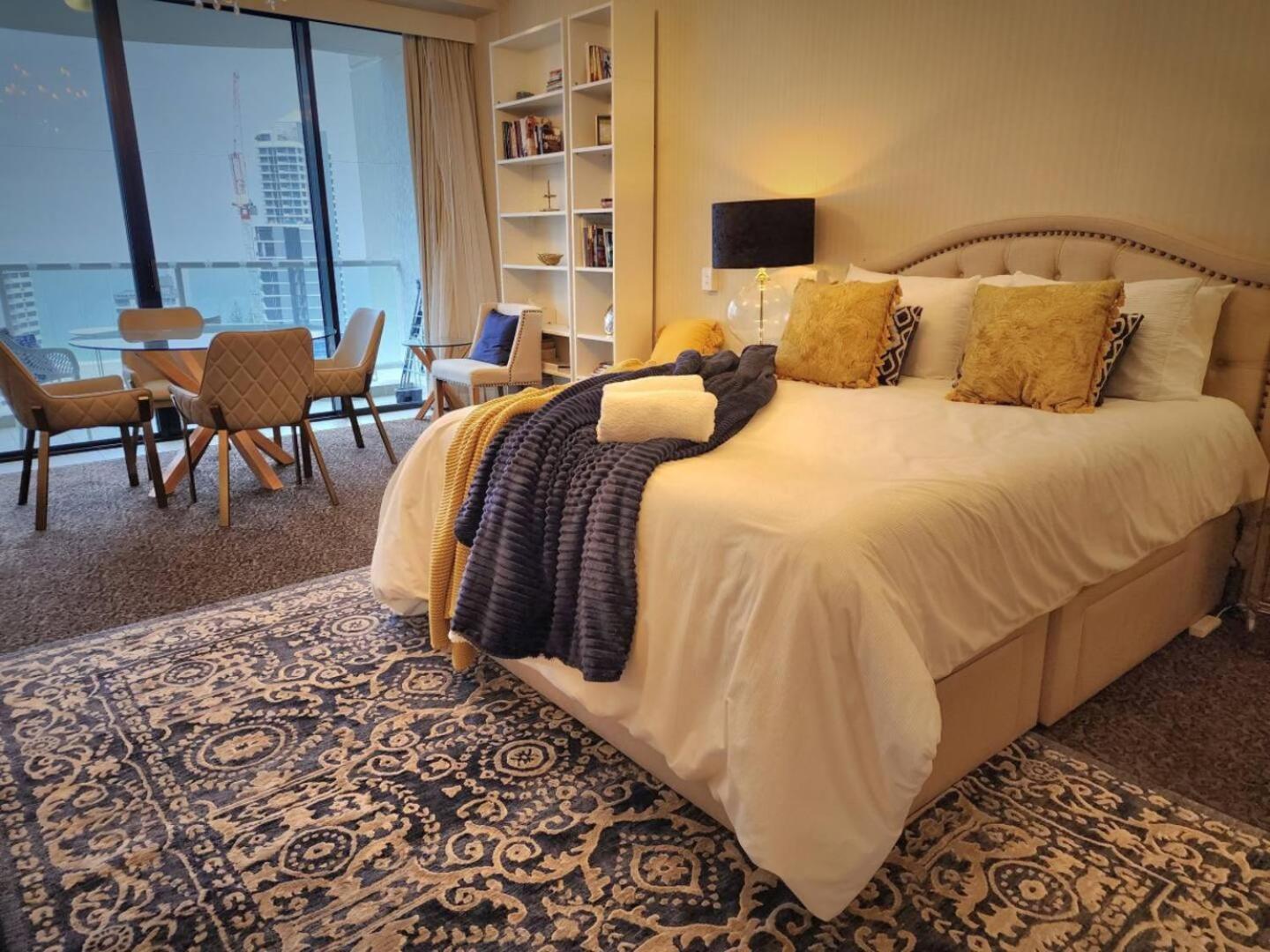 Deluxe Private Apartment And Studio - Ocean Views Gold Coast Zewnętrze zdjęcie