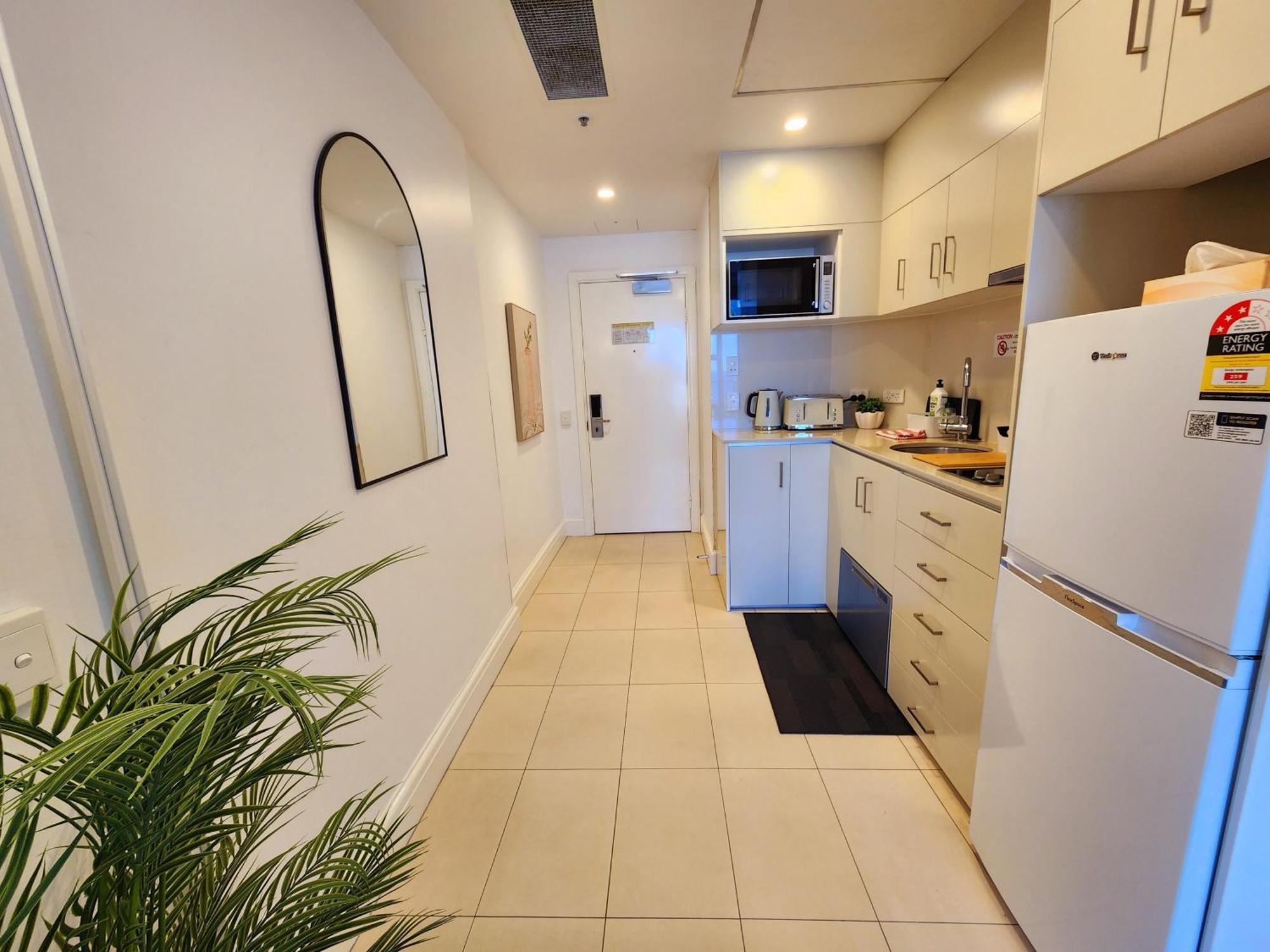 Deluxe Private Apartment And Studio - Ocean Views Gold Coast Zewnętrze zdjęcie