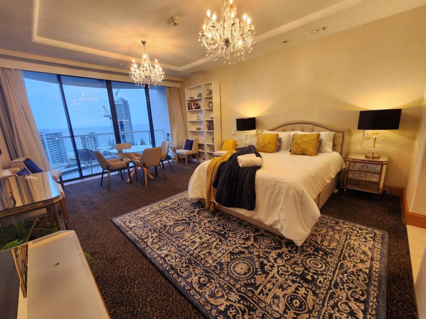 Deluxe Private Apartment And Studio - Ocean Views Gold Coast Pokój zdjęcie